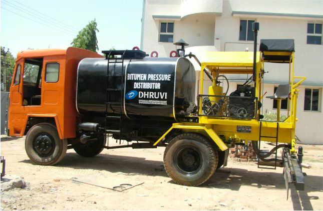 BITUMEN / EMULSION PRESSURE DISTRIBUTOR